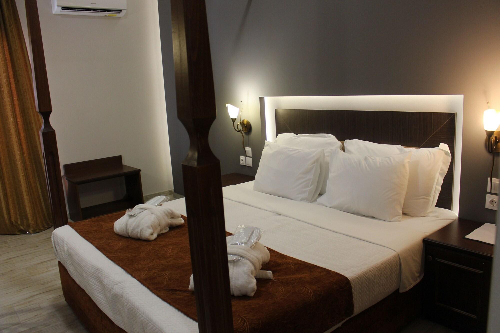 Paralia Beach Boutique Hotel Bagian luar foto