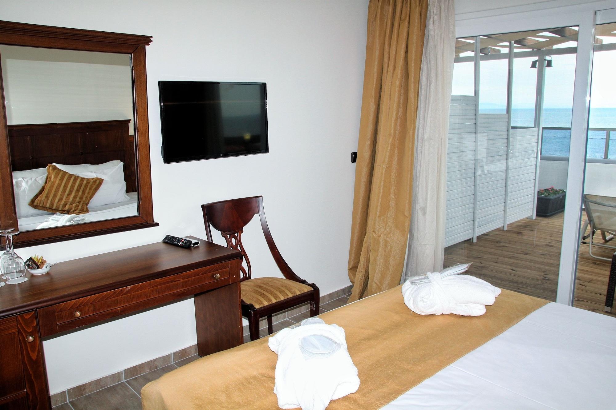 Paralia Beach Boutique Hotel Bagian luar foto