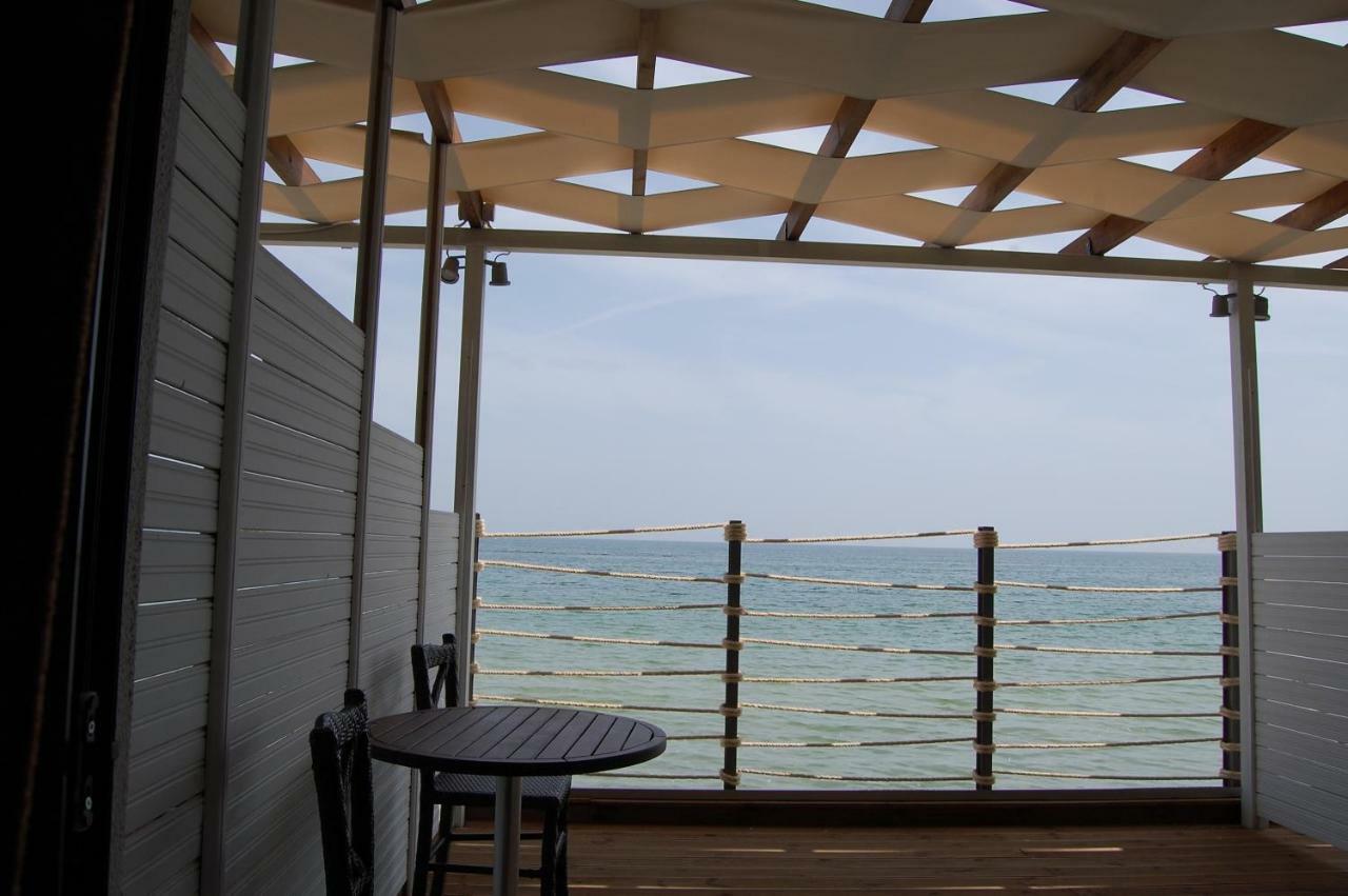 Paralia Beach Boutique Hotel Bagian luar foto